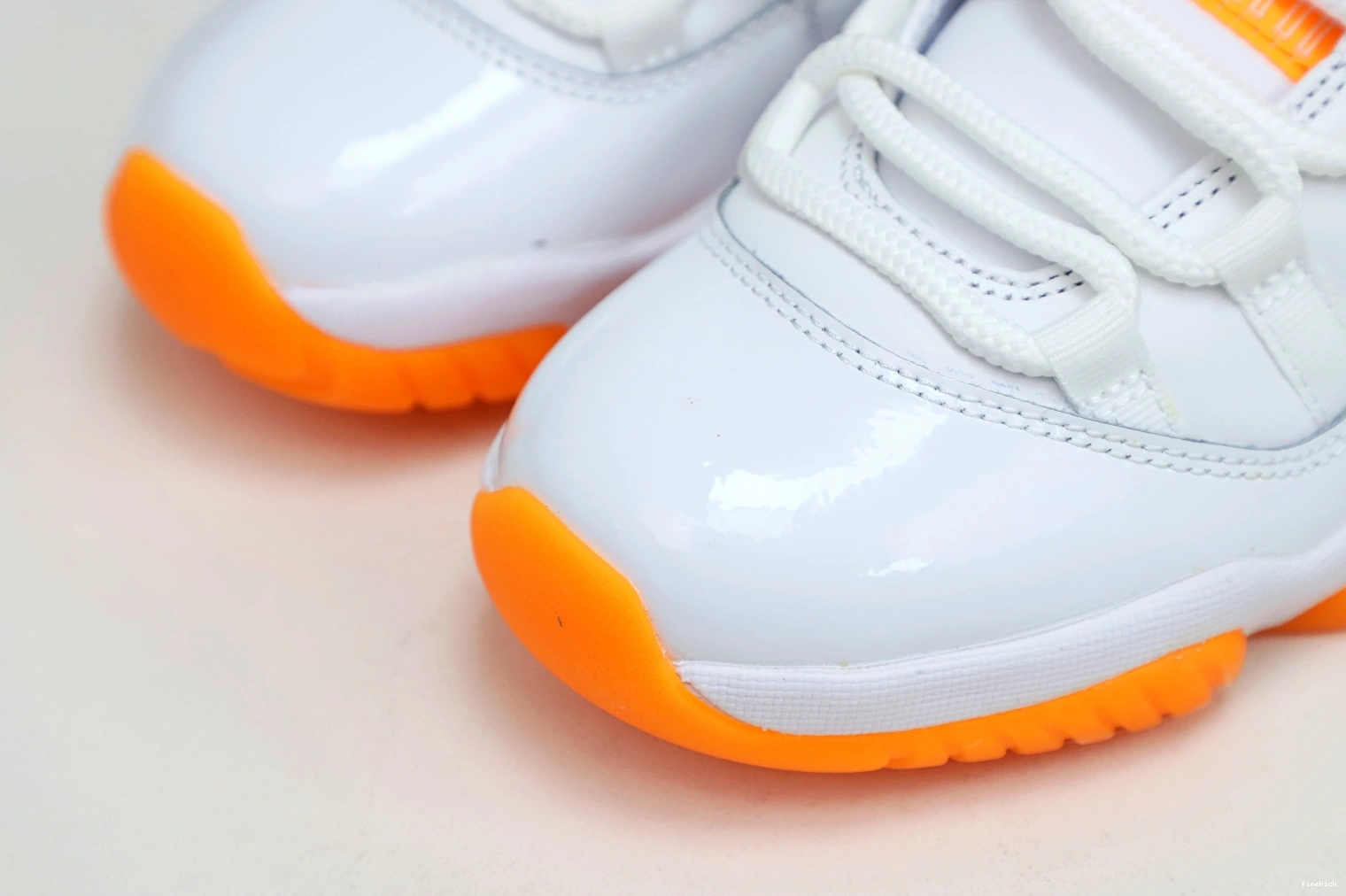 WMNS JORDAN AIR 'BRIGHT CITRUS' 11 RETRO LOW 0914